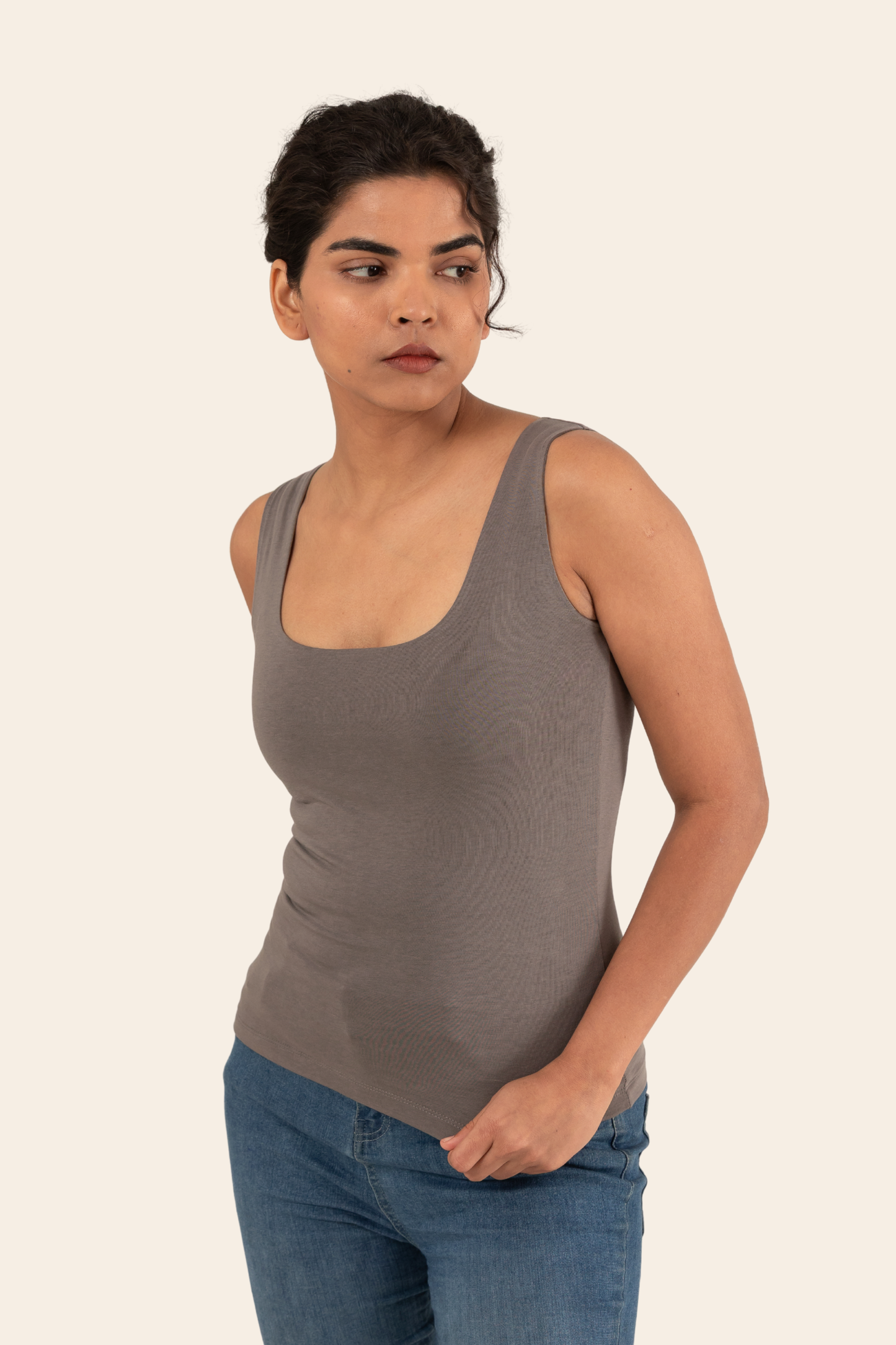 Nizhal Grey
