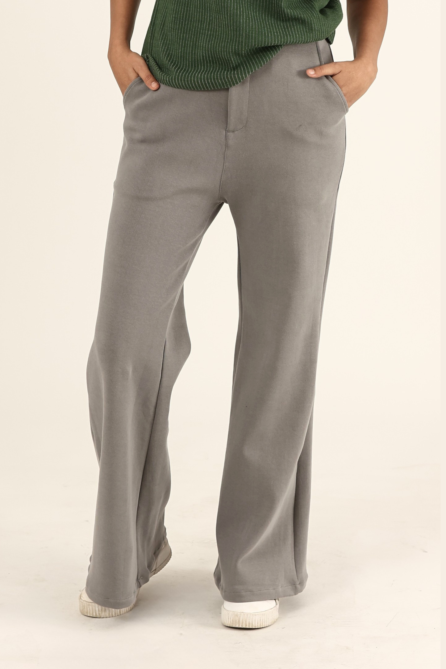 Nizhal Grey